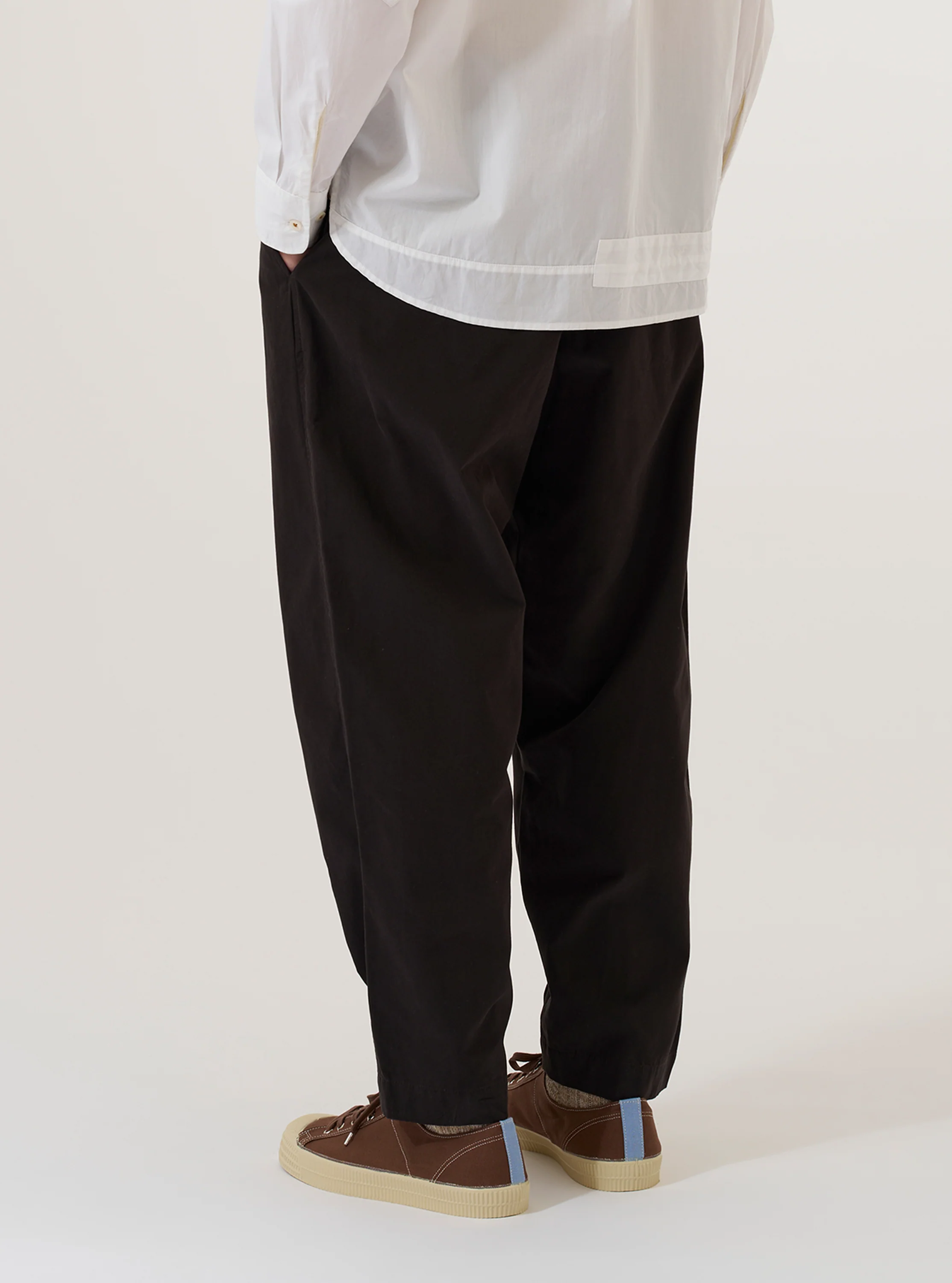 Licorice Summer Canvas Pleated Track Pant - Image 3